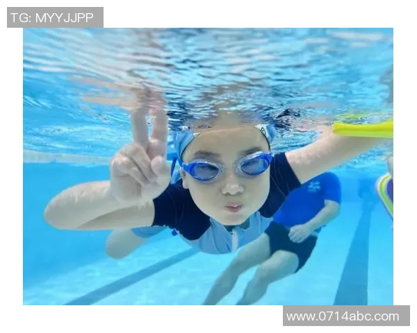 游泳：探索水中运动的魅力与健康益处，提升身体素质与心灵放松的完美结合